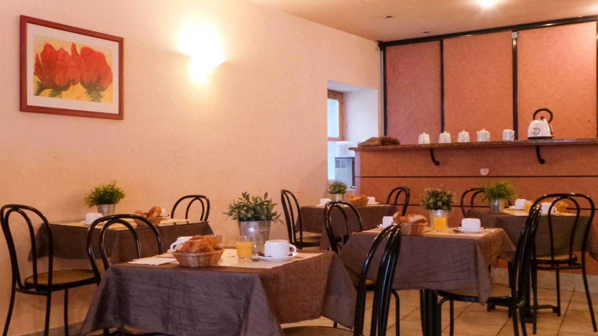 Logis Hotel Saint Jacques Валанс Экстерьер фото