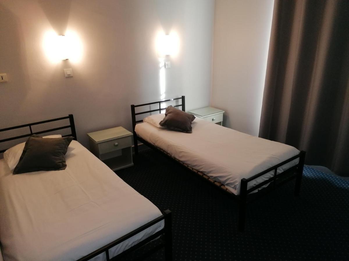 Logis Hotel Saint Jacques Валанс Экстерьер фото